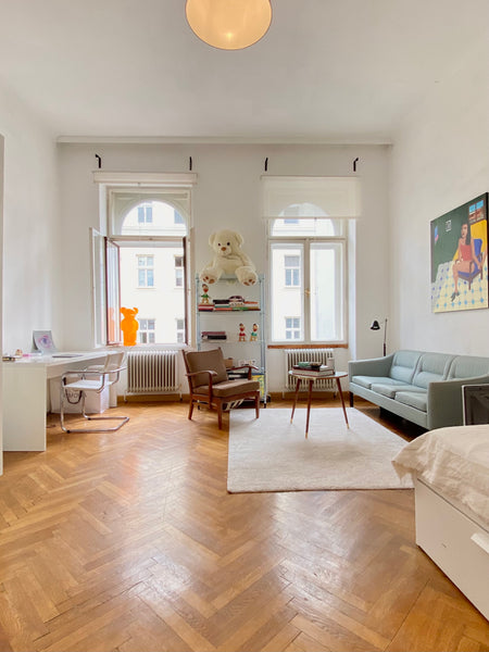 Enjoy a unique experience in my home right in the centre of Vienna. The apartmen Vienna, Austria Beautiful apartment close to Naschmarkt Entire rental unit vacation rental 684469509855017032
