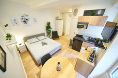 Ce charmant et calme studio, est situé au 3 e étage (sans ascenseur) d'un immeub Lyon, France Le Petit Pierre Scize - Quais de Saône Entire rental unit vacation rental 687495066477257988