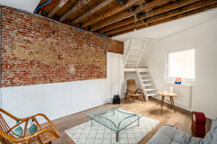 Deze unieke accommodatie heeft een geheel eigen stijl. Antwerp, Belgium Schitterende loft met patio. Long Stay only Entire loft vacation rental 578688894943657422
