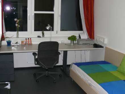 Cozy room in the heart of Vienna provided with the best services. The flat is te Vienna, Austria Cozy room in the heart of Vienna Private room in rental unit vacation rental 27218221