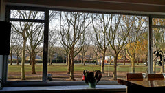 Dit licht appartement op de eerste verdieping vind je op de groenste plek van he Antwerpen, Belgium Flat w/ Lush View near Forrest&River + freeparking Entire rental unit vacation rental 45170372