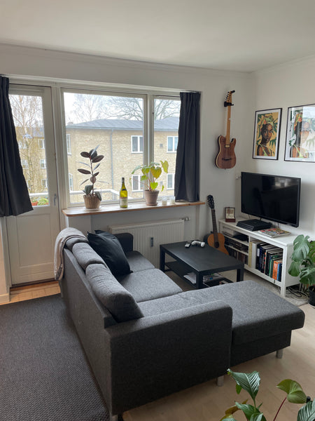 Enjoy a cozy one bedroom appartment close to the metro, and close to the sea. <b Copenhagen, Denmark Cozy appartment with balkony close to the metro! Entire condo vacation rental 599042312182882774