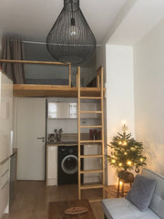 Jolie studio en plein cœur de Lyon, idéalement situé. <br /><br />📍 À 5 minutes  Perros-Guirec, France Joli studio en plein centre Entire rental unit vacation rental 774429922831714426