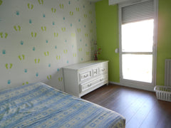 Pascale et Yann, trentenaires, vous accueille dans le 7ième arrondissement de ly Lyon, France Chambre lyon 7 Private room in rental unit vacation rental 9205621