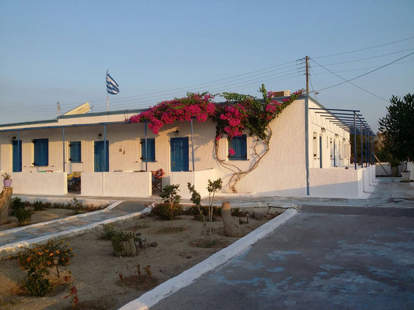 A private green area next to the famous black beach of Perivolos.<br />Tranditio Thira, Greece Glaros Beach double room Entire rental unit vacation rental 10699356