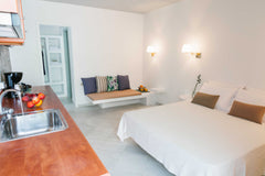 The room its on the first floor of a 7 apartment building. Its centrally located Greece Alkithea Room with Kitchen No7 Room in aparthotel vacation rental 20098644