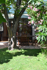 Belle échoppe bordelaise dans le quartier calme et recherché de Saint-Augustin . Bordeaux, France Agréable échoppe bordelaise avec joli jardin Entire home vacation rental 19112707