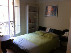 Chambre mimi et cozy avec salle de bain attenante.<br />Juste à côté du Métro Co Paris, France Chambre agréable Private room in rental unit vacation rental 7221936