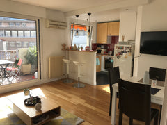 Studio de 33m2 avec balcon de 6m2.<br />Très lumineux vous pourrez profiter de v Paris, France Studio Parisien avec balcon proche Tour eiffel Entire rental unit vacation rental 28675601