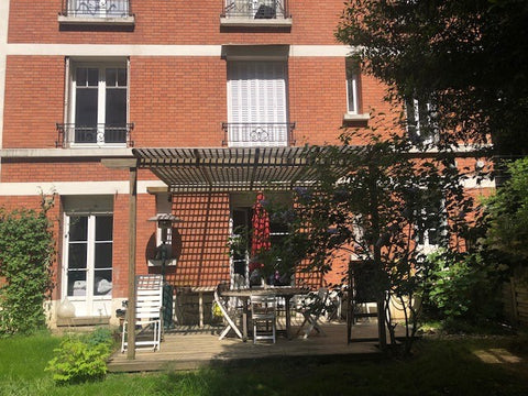 Alec son jardin de 130 m2, cet appartement confortable de trois chambres vous pe Paris, France La campagne à Paris Entire rental unit vacation rental 9570513