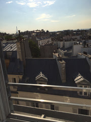 situé dans le quartier des batignolles ( 15 min à pied du sacré coeur ! ) , ce s Paris, France studio de 26M2 superbe vue ! Private room in rental unit vacation rental 8698250