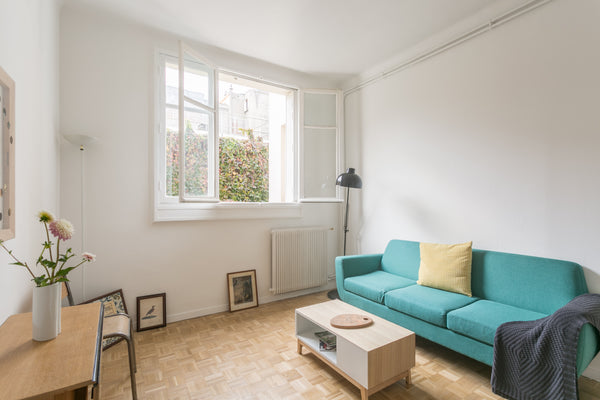Guest-house with bedroom, private bathroom and living room, in the center of the Paris, France Guest-house /Rue Daguerre/Montparnasse Private room in guest suite vacation rental 4122870