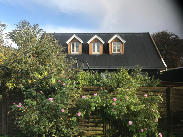 We're a small happy family, with a football playing teenage boy, 2 girls under 6 Copenhagen, Denmark Big family home for sharing. Private room in home vacation rental 38690307