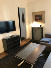 Je vous propose cet appartement typiquement Haussmannien de 35 m2 avec  moulures Paris, France Bel Appartement Buttes Chaumont Entire rental unit vacation rental 1361509