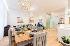 Beautifully decorated 5-bedrooms, 5-bathrooms, living room with kitchen and balc Prague, Czechia Glamour Excellent C 5-Bedrooms (Prague Old Town) Entire rental unit vacation rental 17504528