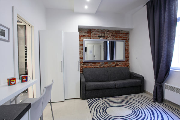 Newly renovated apartment in a building located in the heart of Prague The apart Milan, Italy The Studio Flat -1 bedroom Prague 1 Entire rental unit vacation rental 191554