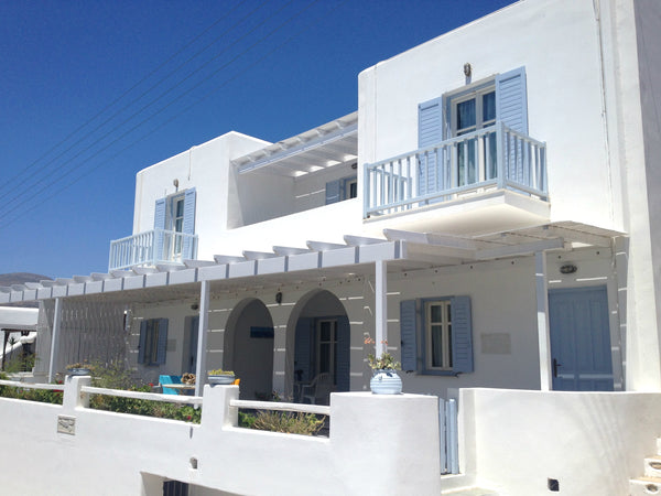 It is a spacious apartment, with great sea view balcony. <br />Renovated in 2015 Paros, Greece George Guest House, 30m. from beach Private room in cycladic house vacation rental 7298172