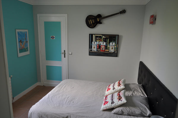 Chambre 12 m² avec lit 160x200, salle de bains et WC privés, dans maison de vill Bordeaux, France Chambre 2 personnes accès joli jardin Private room in home vacation rental 6859772