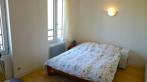 Cozy apartment at 10 minutes walk from Montparnasse train station (TGV), 3 minut Paris, France Spacious apartment 45m2 at Montparnasse Entire rental unit vacation rental 19362817