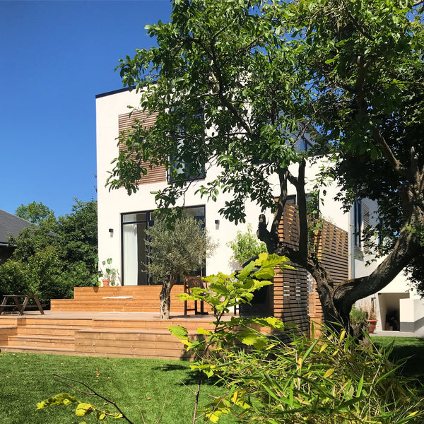 Nybygget funkisvilla midt i København, med en stor flot terrasse, hyggelig have, Copenhagen, Denmark Nyt hus med fantastisk beliggenhed. Entire home vacation rental 43955182