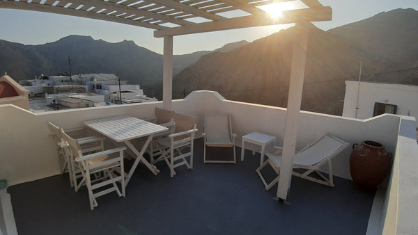 Renovated two-floor house located in the lower part of the old town (Chora). The Greece Woodworker's Place Chora, Serifos Entire home vacation rental 19621928