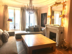 Typical Parisian apartment.<br />Located in the heart of the Champs Elysees, my  Los Angeles, CA AMAZING APARTMENT CHAMPS ELYSEES Entire rental unit vacation rental 21673538