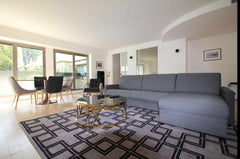 L'appartement qui vient d'être rénové, surface 75m2, est situé dans le cœur de P  Foch/Champs Elysées security reception Entire rental unit vacation rental 18734167