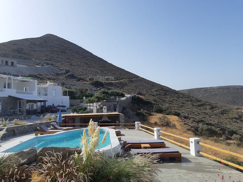 "Helios"Small Villa with Sea View, is an amazing house on the hill, only 3 km fr Paros, Greece HELIOS Small Villa with Sea View in Paros Entire home vacation rental 15032897