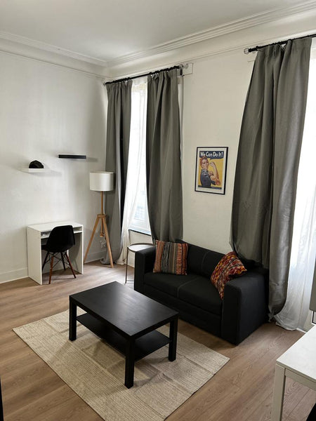 Ce logement unique est proche de tous les sites et commodités, ce qui facilite l  Bruxelles : Appartement Charmant au Centre Ville Entire rental unit vacation rental 647458168822756445
