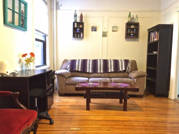 Private, one bedroom apt with full bathroom, living room and full kitchen.  Full New Bedford, MA Rental unit in Queens · ★4.86 · 1 bedroom · 1 bed · 1 bath Entire rental unit vacation rental 5861963