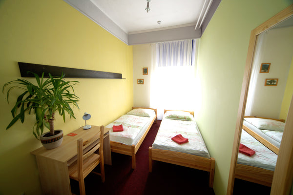 Breakfast included!<br /><br />Our hostel in Zizkov, close to the center of Prag Prague, Czechia Twin room in Zizkov hostel Room in hostel vacation rental 13289221
