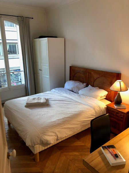 Beautiful flat in the center of prestigious 16th district just moments away from Paris, France A beautiful and cosy flat in the heart Paris! Entire rental unit vacation rental 29959112