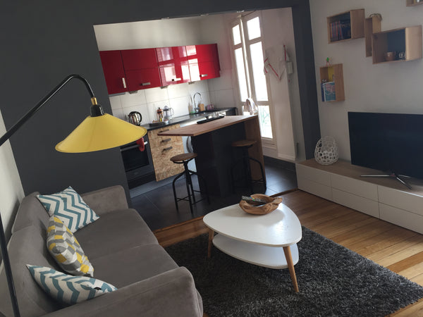 Bienvenue chez nous!<br />Appartement typiquement parisien avec une chambre comp Paris, France Appartement parisien proche Buttes-Chaumont Entire rental unit vacation rental 20658901