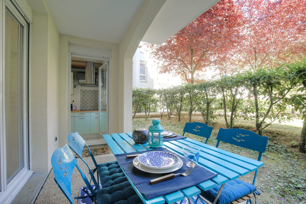 This apartment with terrace and parking is ideal to visit Lyon! Close to the Par Lyon, France Superb apartment with a garden near Part-Dieu Entire rental unit vacation rental 44330863
