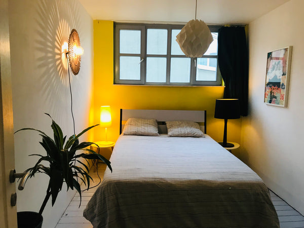 Familiy 4 persons + ONE DOG (very quiet and cute) and a cat.  David is musician  Brussels, Belgium Private bedroom in a family duplex//Gare du Midi Private room in rental unit vacation rental 18224910