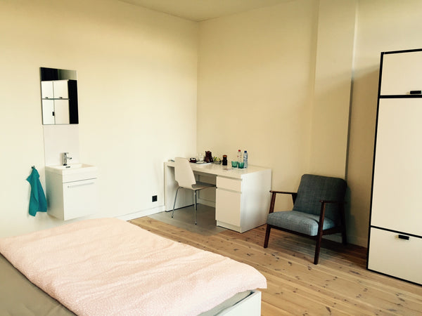 Mijn ruimte is vlakbij kunst en cultuur, restaurants en eetgelegenheden en gezin Antwerp, Belgium Privé kamer met dakterras, badkamer & keuken Entire rental unit vacation rental 13670107