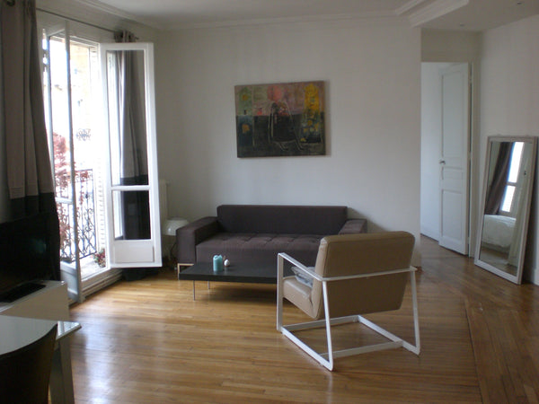 Charming place in Paris Montmartre !<br />Authentic Haussmann architecture build Paris, France 57m² Charm in Montmartre ! Entire rental unit vacation rental 6288374