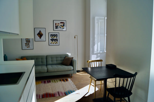 Die Wohnung liegt in einer ruhigen Seitenstraße der Landstraßer Hauptstraße. Dir  Modernes Apartment nähe Wien-Mitte Entire condo vacation rental 583731483491697267