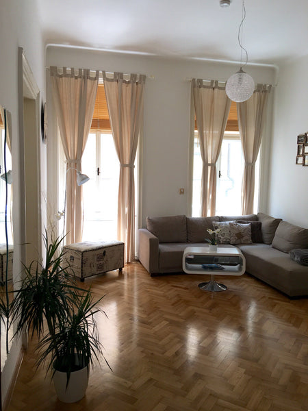 Very cosy new spacious modern apartment in the heart of Prague with a great loca Prague, Czechia Stylish cosy flat ( Museum) Entire rental unit vacation rental 16168446