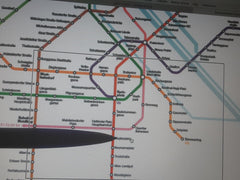 Das Zimmer befindet sich in einer drei Zimmer Wohnung, die sich in einer zentral Vienna, Austria Zimmer2- Nähe Hauptbahnhof- U1- 10 Min. Karspl.-3 Private room in rental unit vacation rental 45615008