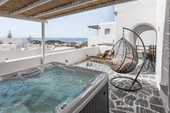 The sea view apartment is located in the area Kapares of Agia Anna and it can ho Salzburg, Austria Sea view apartment, big veranda and Jakuzzi/spa Entire rental unit vacation rental 33066402