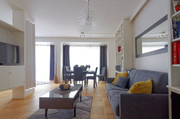Loft styled apartment composed of 2/3 rooms 75 m2 (about 807ft2)  located in the Paris, France Paris 16 -near Champs-Elysées 75m2 Entire loft vacation rental 5971540