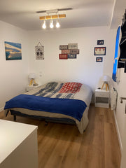 bonjour, je me présente Julie, 40 ans, maman de deux garçons, aujourd'hui étudia Mérignac, France Hello Private room in condo vacation rental 6755197