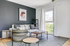 Feel at home wherever you choose to live with Blueground. You’ll love this lovel Vienna, Austria Landstraße 2BR w/ Elevator & Playglound, Calm Area Entire rental unit vacation rental 653411857968683971