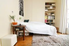 <b>The space</b><br />Hello, <br /> <br />I am subrenting my beautiful room in l Paris, France charming room in lovely flatshare Private room in rental unit vacation rental 226556