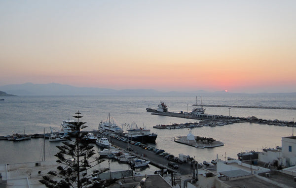 Spacious, fully equipped 2-story house next to the Venetian castle in Naxos Hora Athens, Greece 2-story house next to Naxos' castle - Aegean view Cycladic home vacation rental 6165572