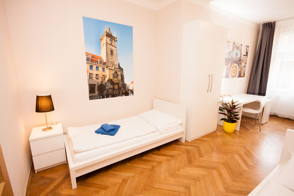 The apartment Fashion DE boasts a total of 5 bedrooms, 2 living rooms with kitch Prague, Czechia Fashion D 5-Bedrooms, 3-Bathrooms (Old Town) Entire rental unit vacation rental 5542433