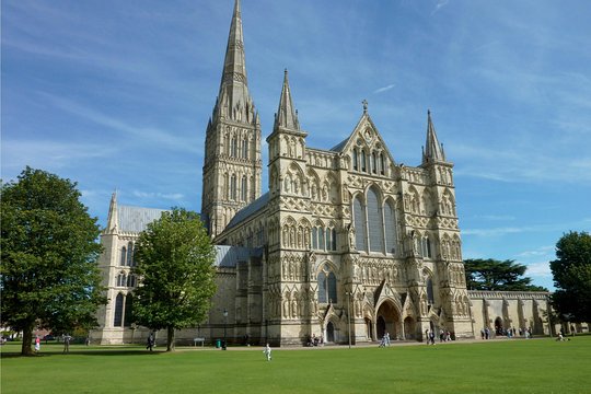 Stonehenge  Salisbury And Windsor Castle From London  Private Tours and Travel Guide Europe London CITY London Destination Tour