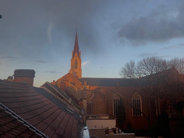 Welcome to my home, it would be a pleasure to host you and help out with any tip  The artist getaway in the heart of Ixelles Private room in rental unit vacation rental 47865562