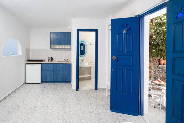 The Family room of 5, is located at the back side of the building and you will n Perissa, Greece ROULA VILLA FAMILY OF 5 Room in aparthotel vacation rental 35695976